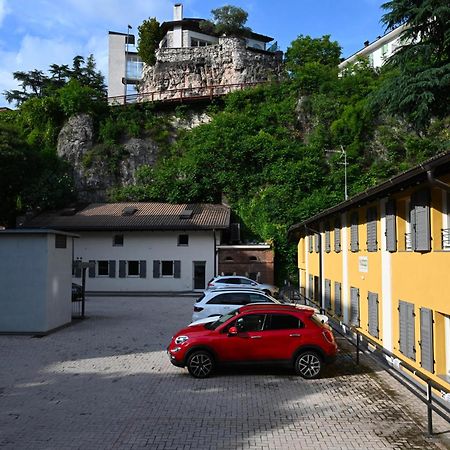 Cityu - Grazioli 27 Trento Centro Con Parcheggio Privato Gratuito Экстерьер фото